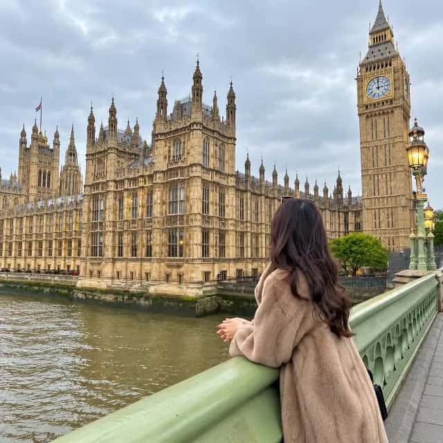 UK Ladies Elite — WhatsApp groups