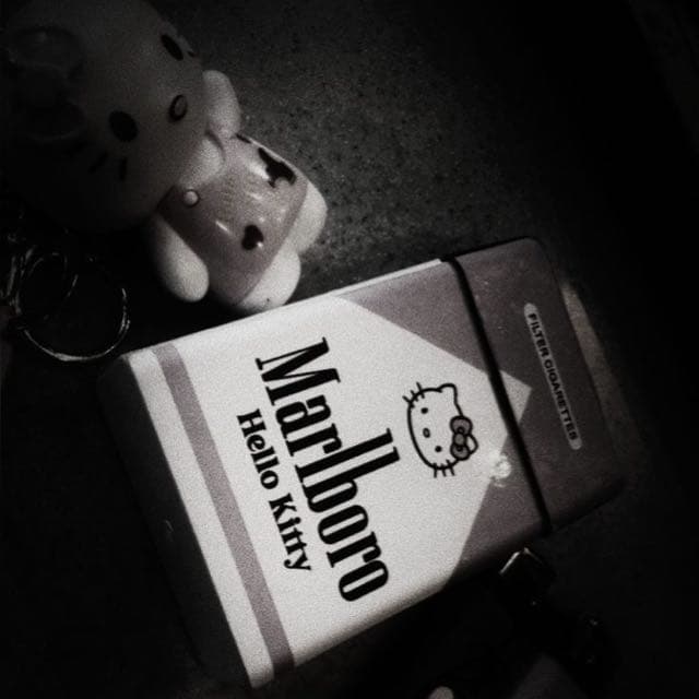 Hello Kitty — grupos de WhatsApp