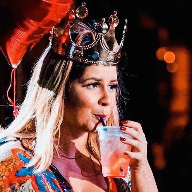 Marilia Mendonca | Fa-Clube — grupos de WhatsApp