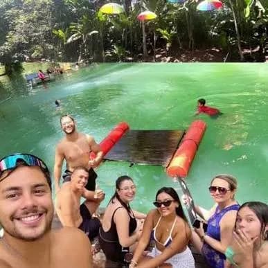 Paraíso Da Amizade